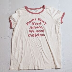 Torrid Short Sleeve Classic Fit White T-shirt Moms Need Caffeine Print Size 1
